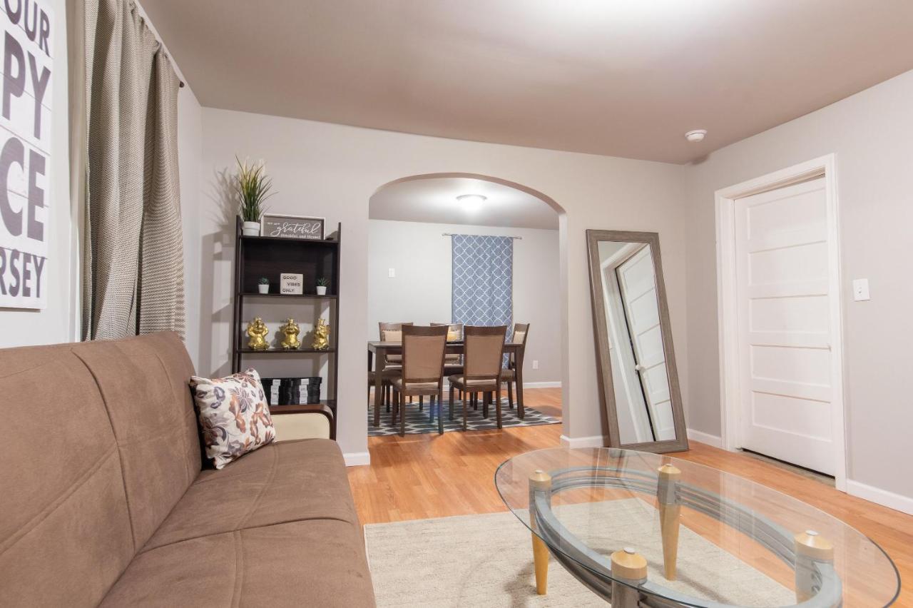 אטלנטיק סיטי Cheerful 3-Bedroom Home Up To 9 Guest מראה חיצוני תמונה